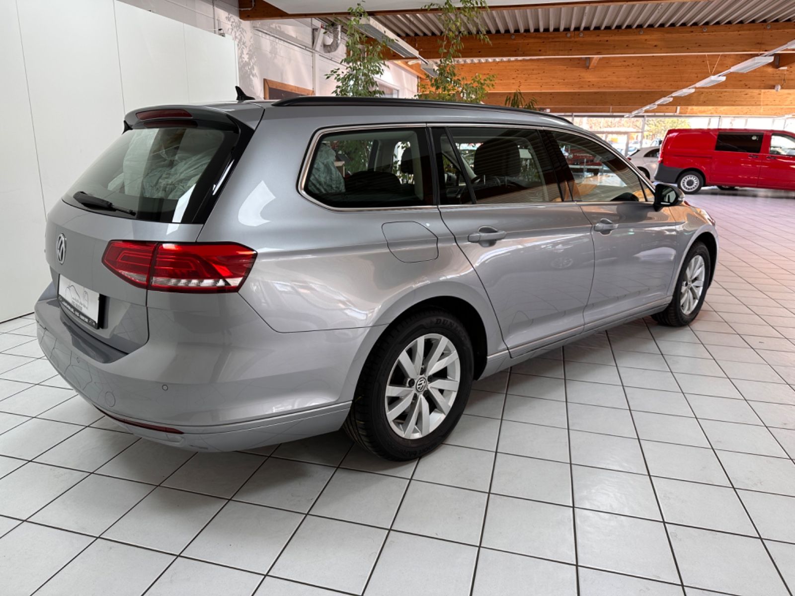 Fahrzeugabbildung Volkswagen Passat Variant Comfortline BMT/Start-Stopp