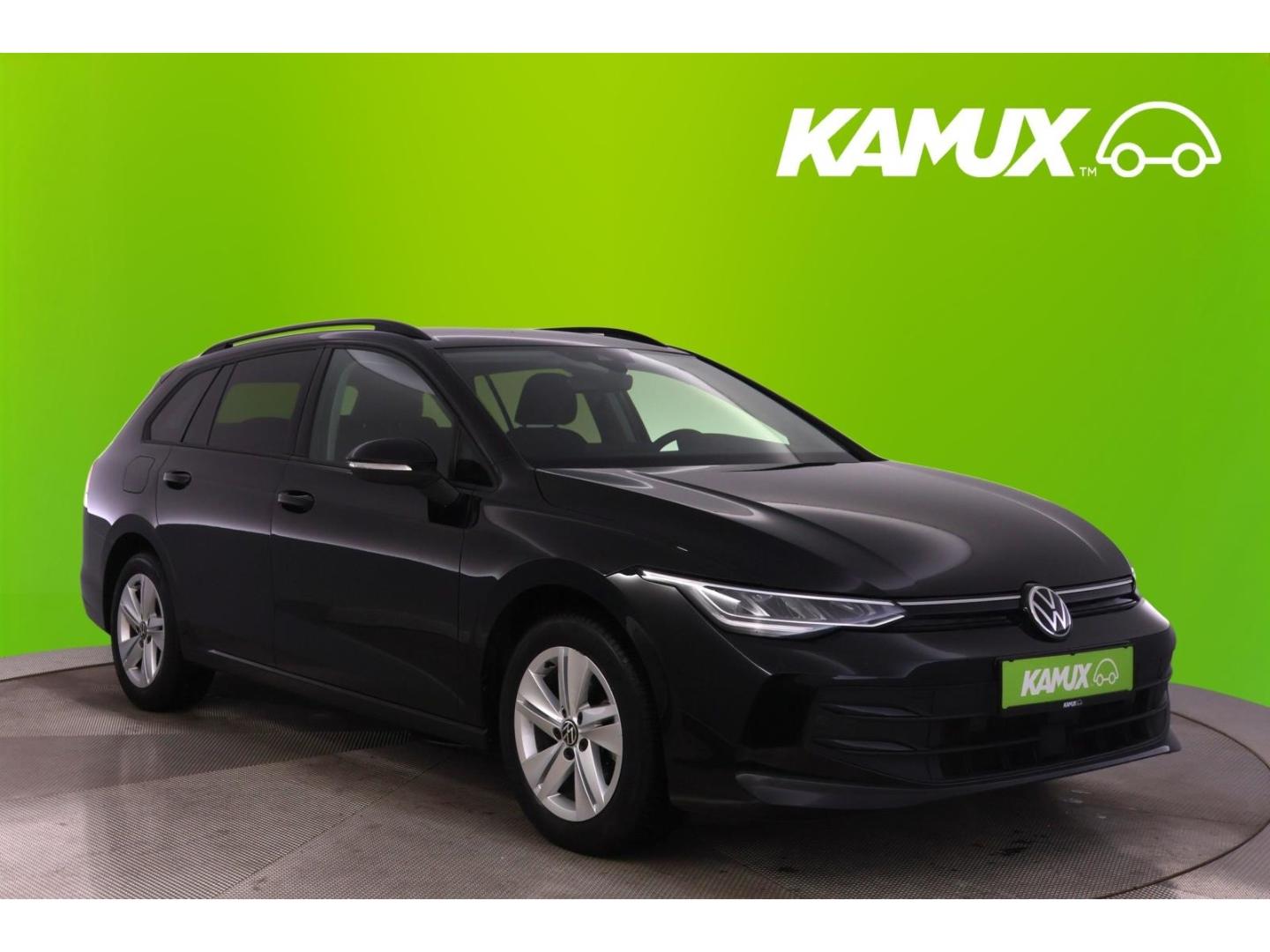 Volkswagen Golf Variant VIII 1.5eTSI DSG Life+LED+CARPLAY