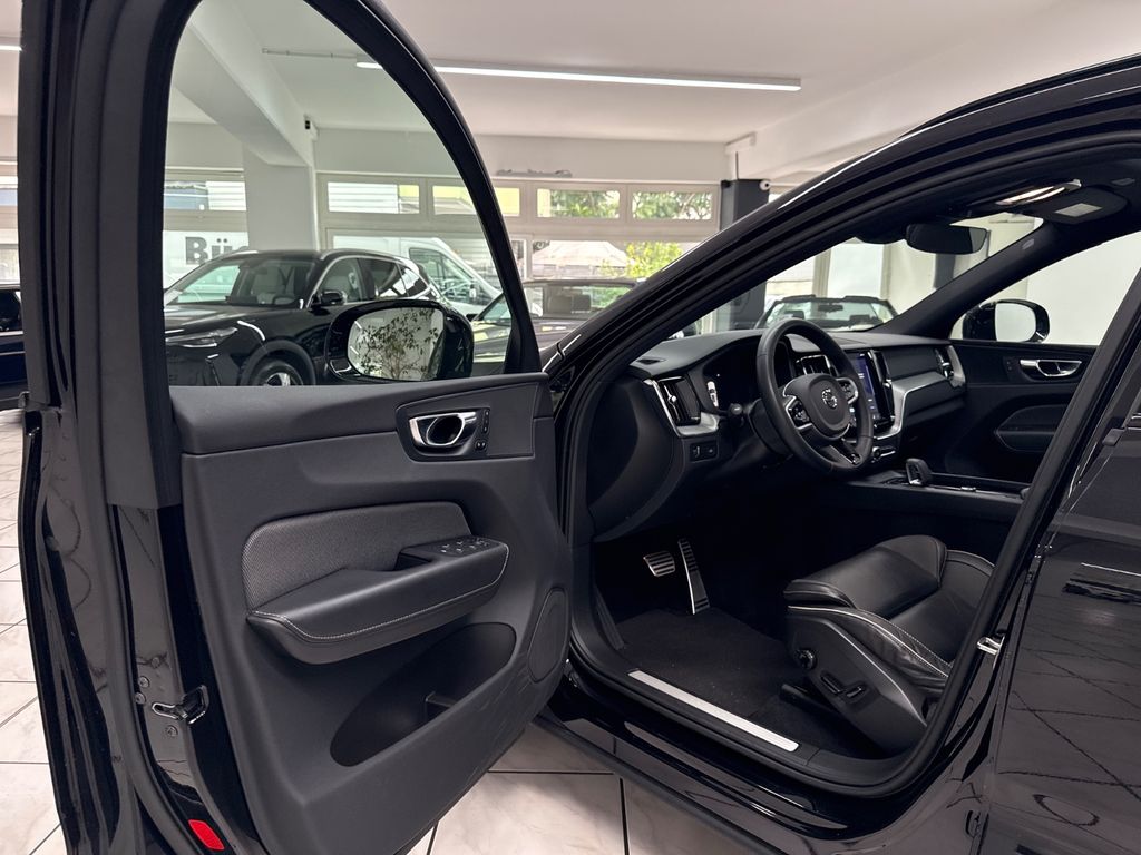 Volvo XC60 — fotografia 3