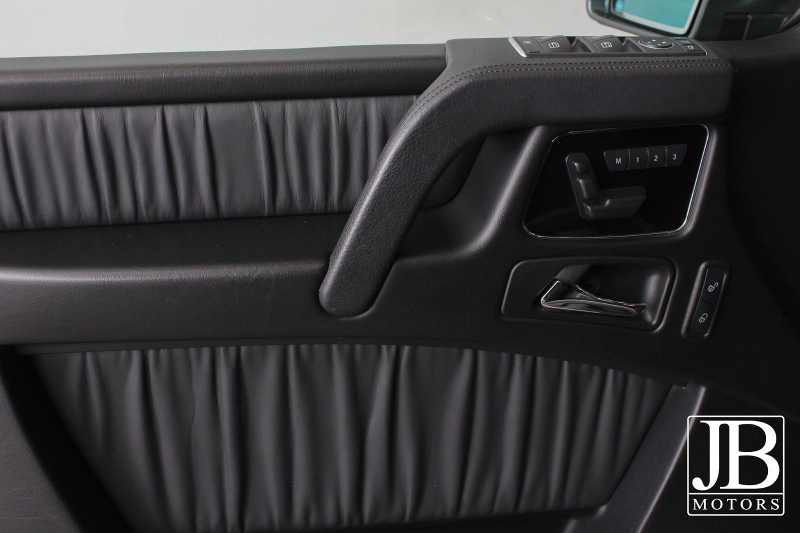 Fahrzeugabbildung Mercedes-Benz G -Modell G500 Exclusiv Fond TV Designo H&K
