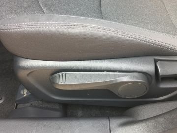 KGM Korando Essential  °Navi°RFK°SHZ°ALU°Tempomat°