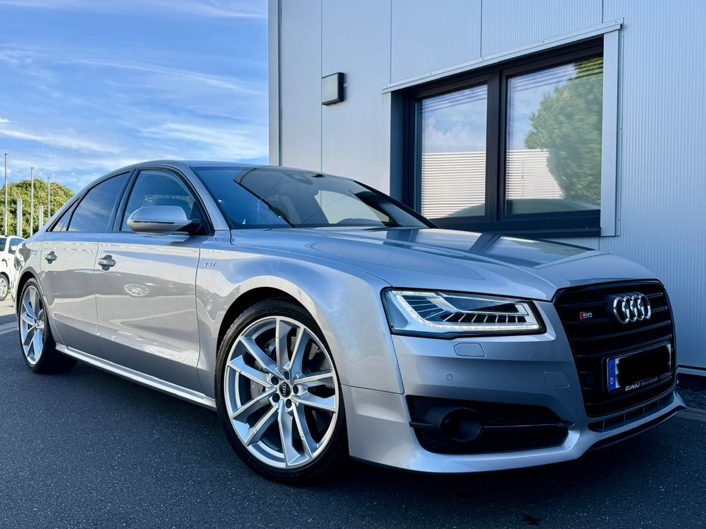 Image of Audi S8