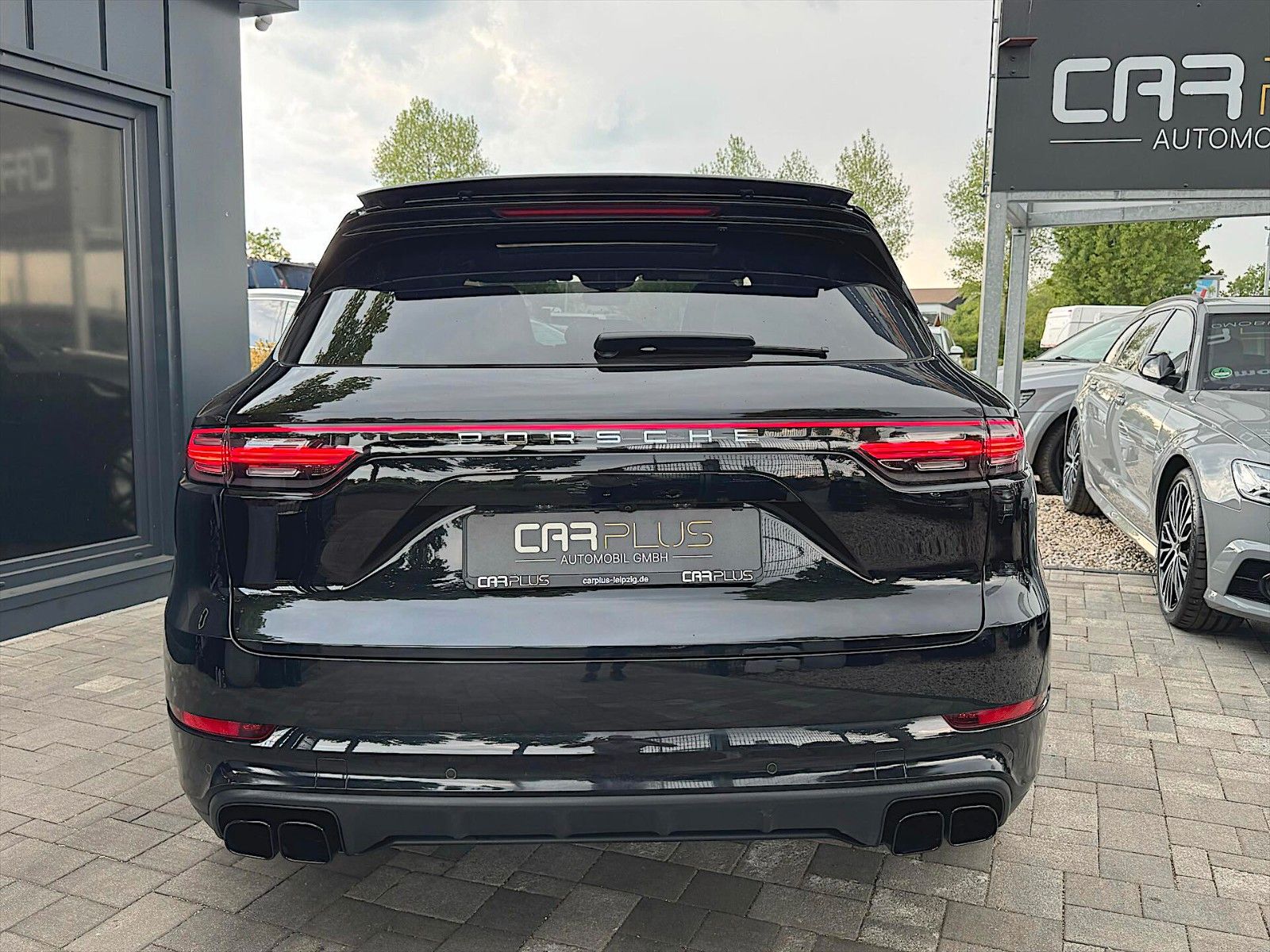 Fahrzeugabbildung Porsche Cayenne Turbo Black Edition *Matrix*ACC*TECHART*