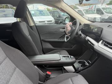 2024 BMW IX1 — миниатюра 11