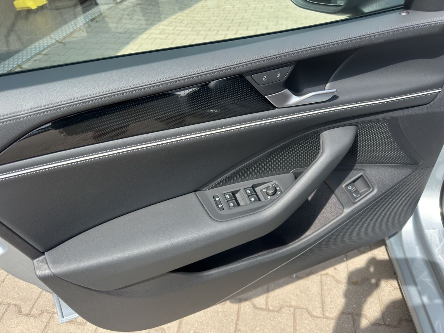 Passat Variant 1.5l TSI eHybrid DSG Navi Klima I