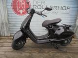 Vespa 946 HORSE    E5+  125 ccm - Offers