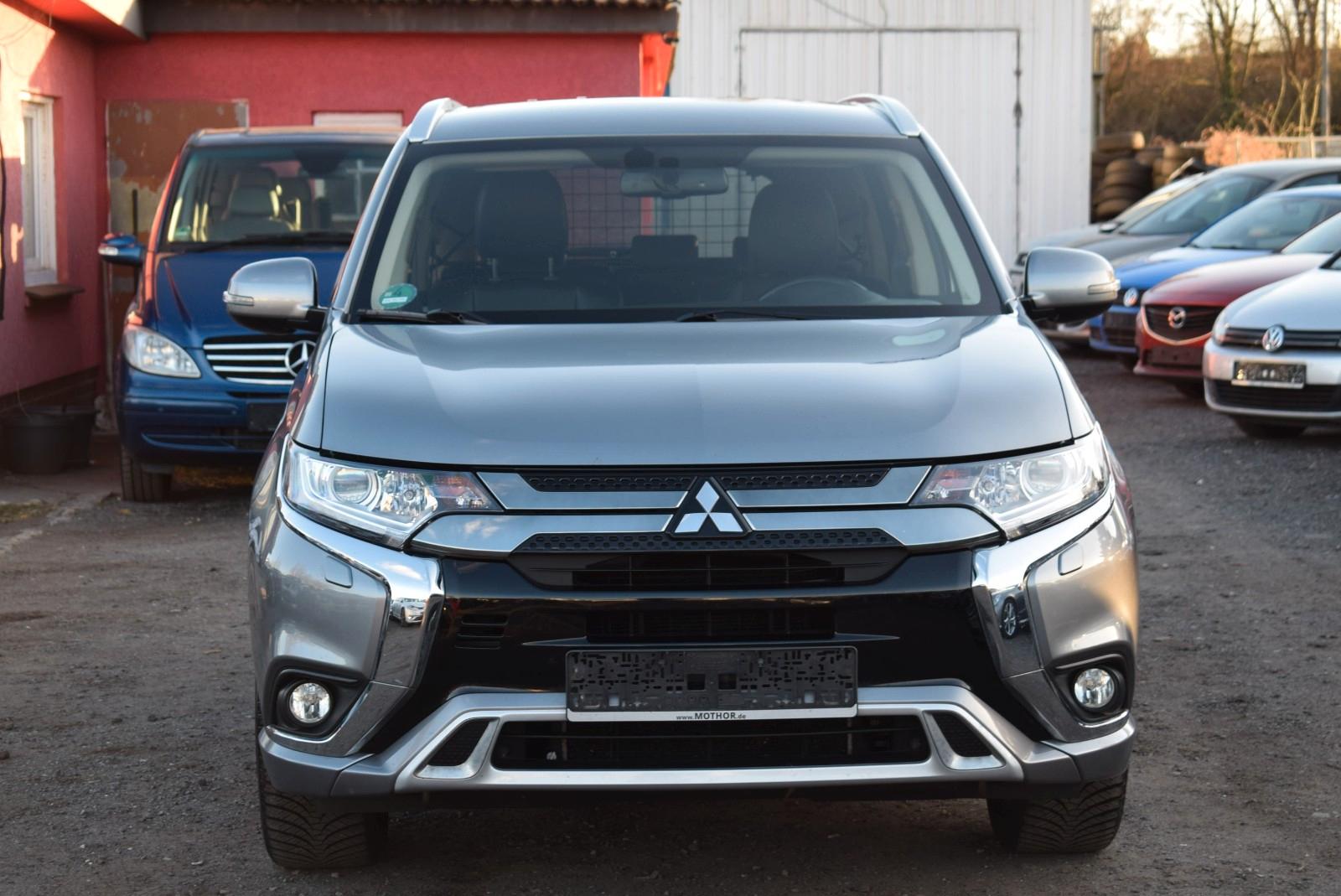 Mitsubishi Outlander PHEV Basis Spirit 4WD