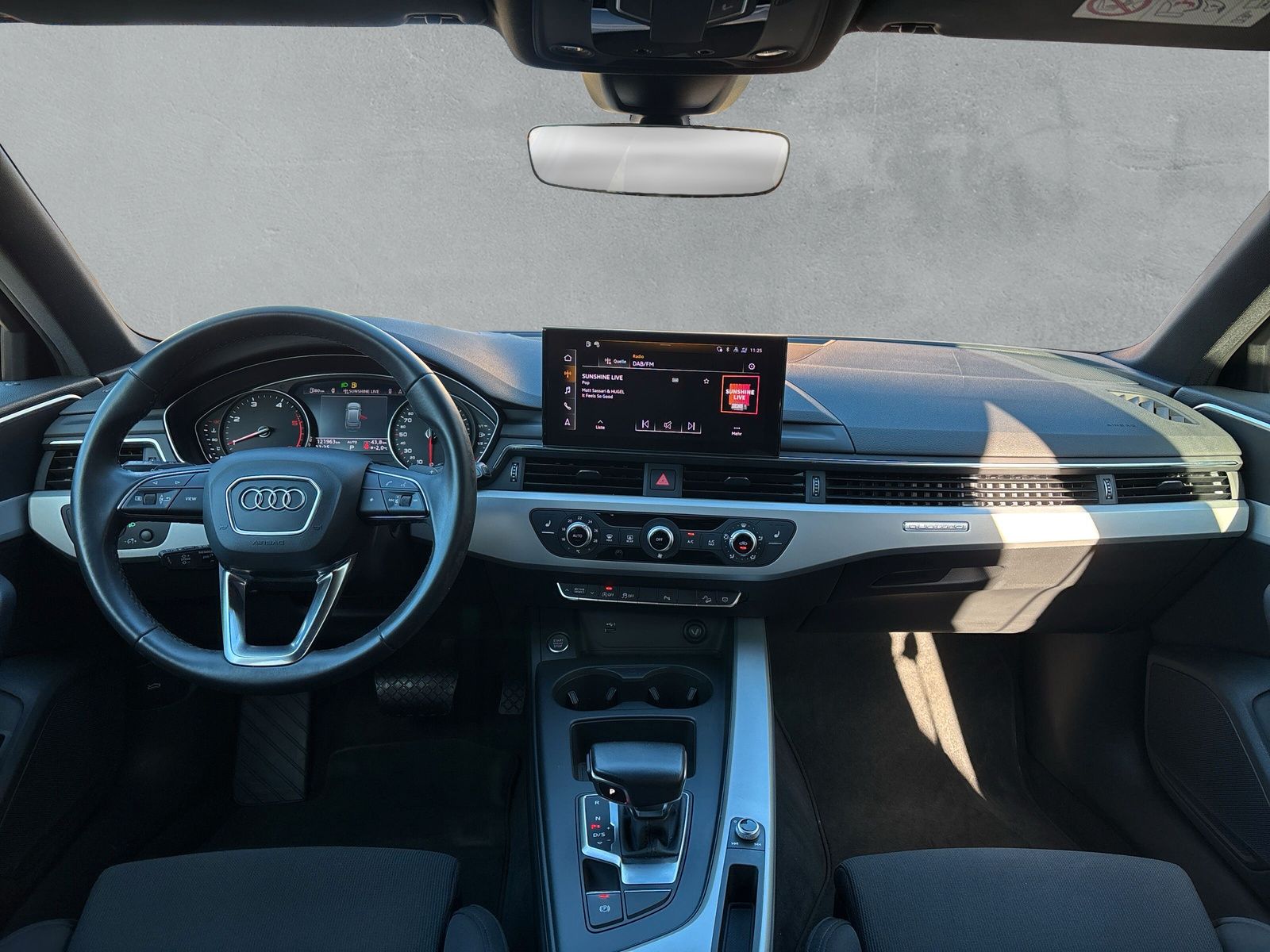 Fahrzeugabbildung Audi A4 allroad 40 TDI quattro tiptronic RFK ACC PDC