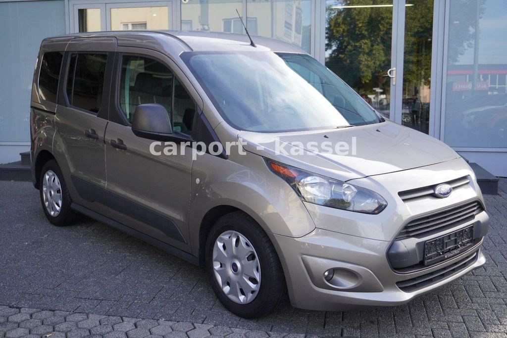 Image of Ford Tourneo