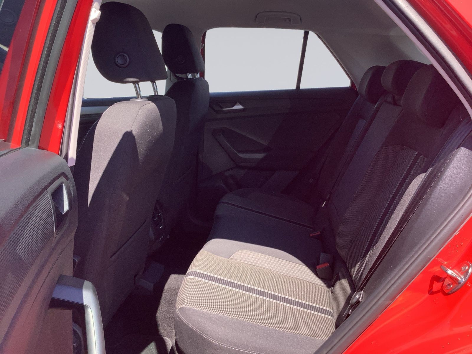 Volkswagen T-Roc - Bild 13