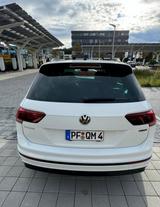 Volkswagen Tiguan 2.0 TSI 132kW DSG 4MOTION Highline Hi... - Volkswagen Gebrauchtwagen in Pforzheim