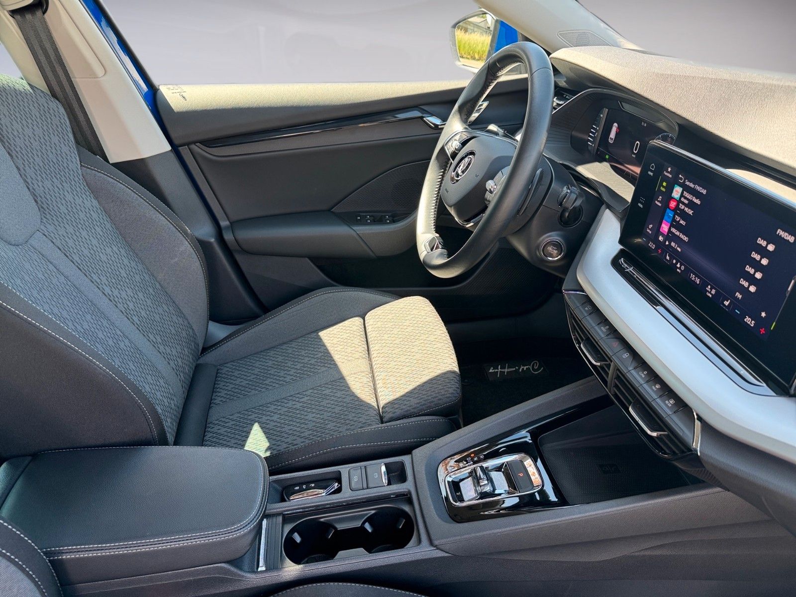 Fahrzeugabbildung SKODA Octavia Combi Ambition 1.0 eTSI