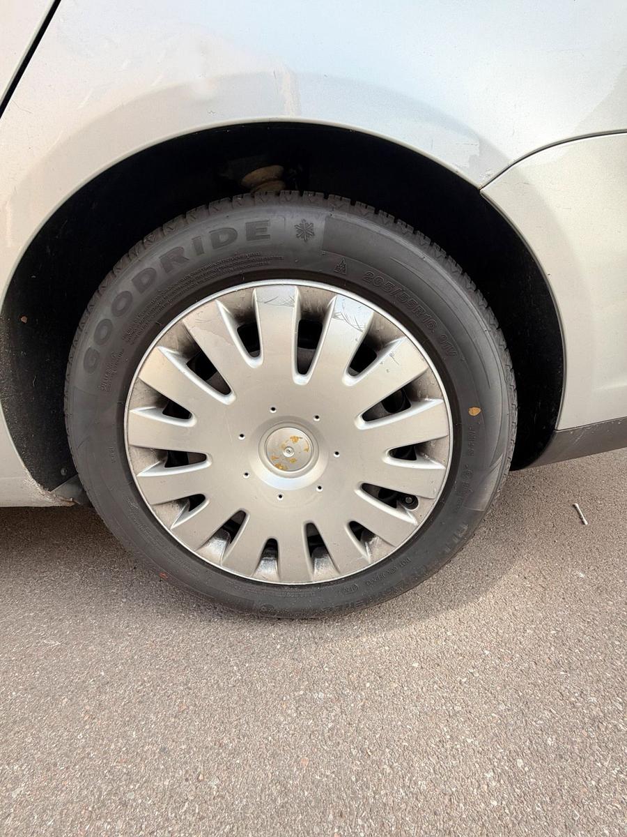 Volkswagen Golf 2009 — photo 8