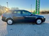 Audi A4 Avant 1.6+KLIMA+PDC+SITZHEIZUNG+AHK+TÜV NEU+ - Audi A4 mit Benzin-Antrieb: Kombi, Klimaautomatik, 1.6