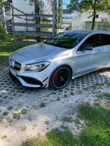 Mercedes-Benz CLA 45 AMG Shooting Brake CLA 45 4MATIC DCT ... - silberne Mercedes-Benz CLA 45 AMG Shooting Brake