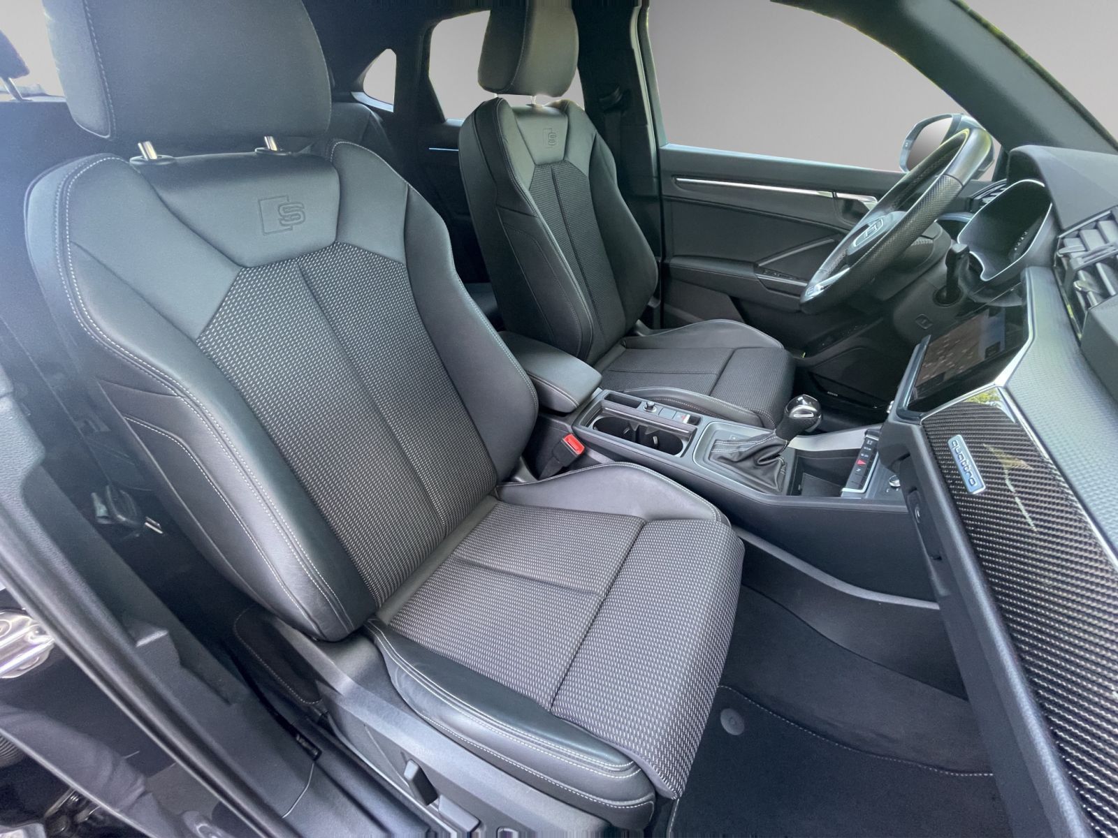 Audi Q3 SB 45 TFSI qu. S line Matrix SONOS AHK 360° foto 18