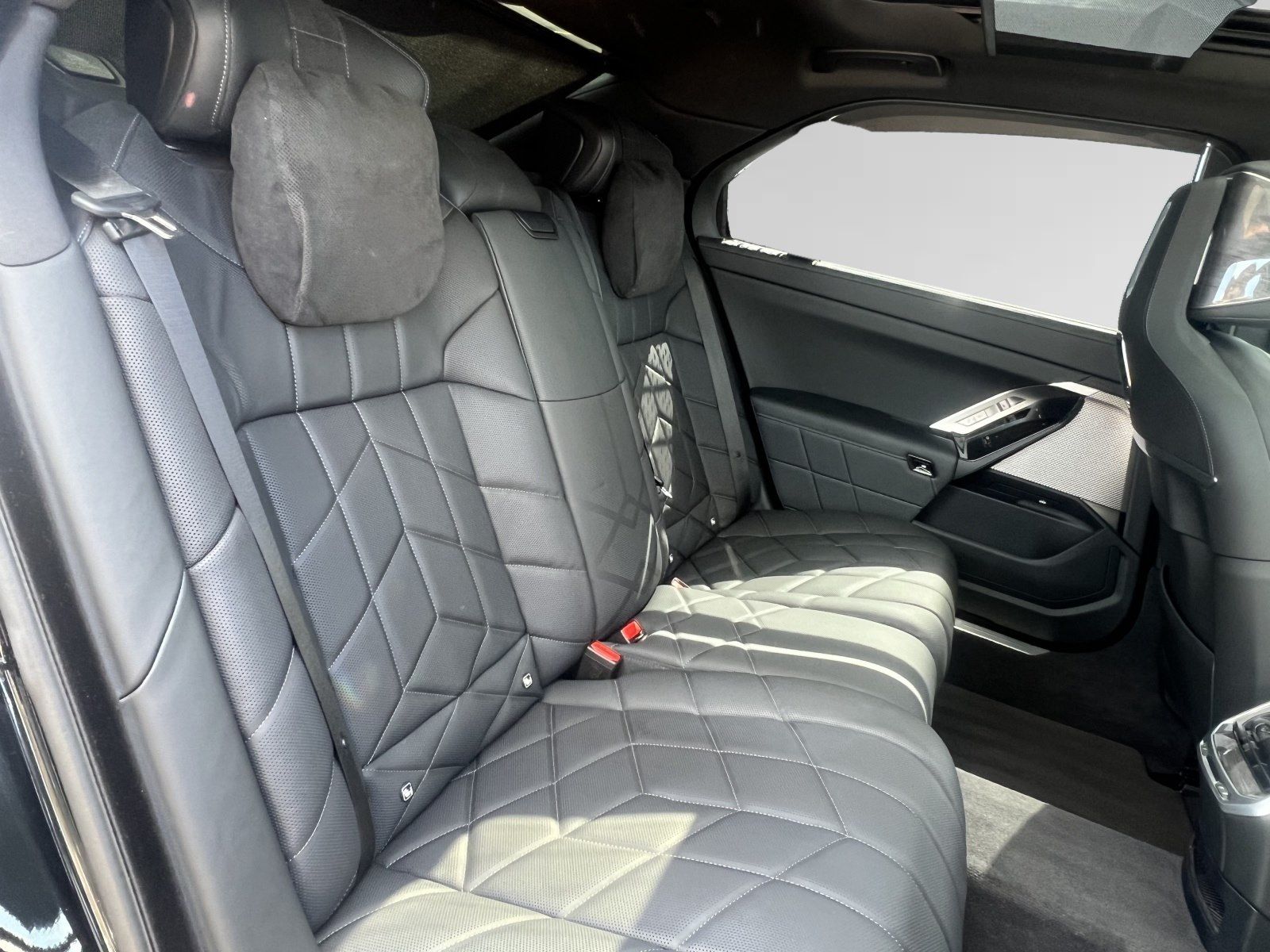 BMW 750 - Bild 15