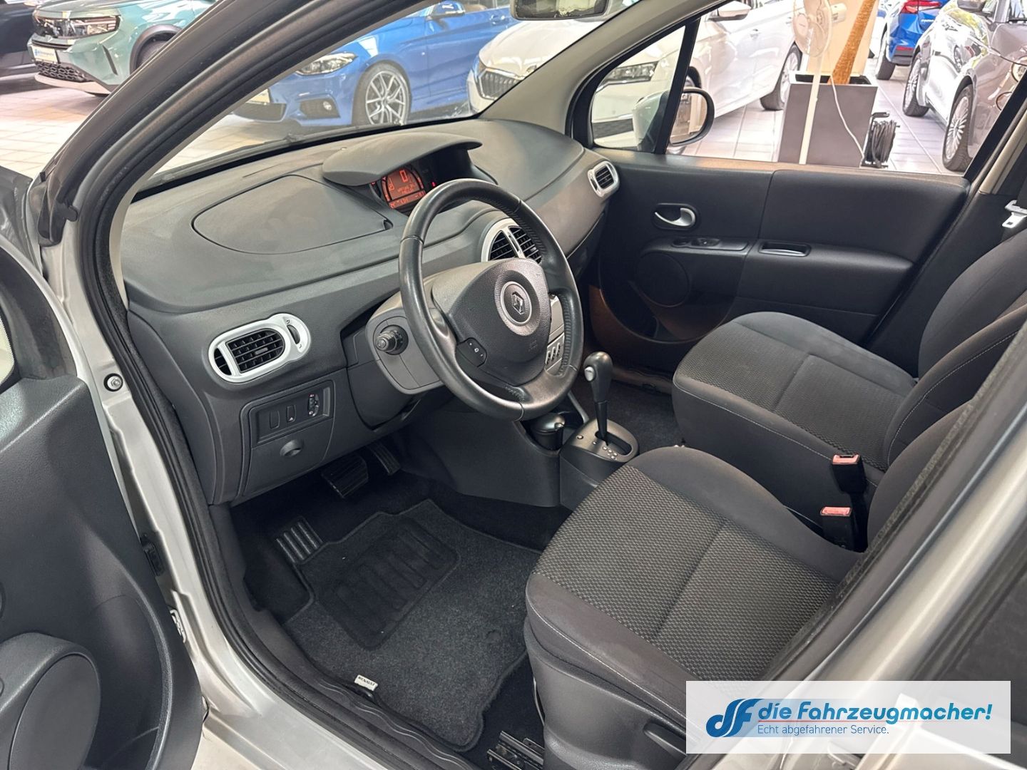 Fahrzeugabbildung Renault Modus Dynamique 1,6 Automatik Klima el.SP Spieg.