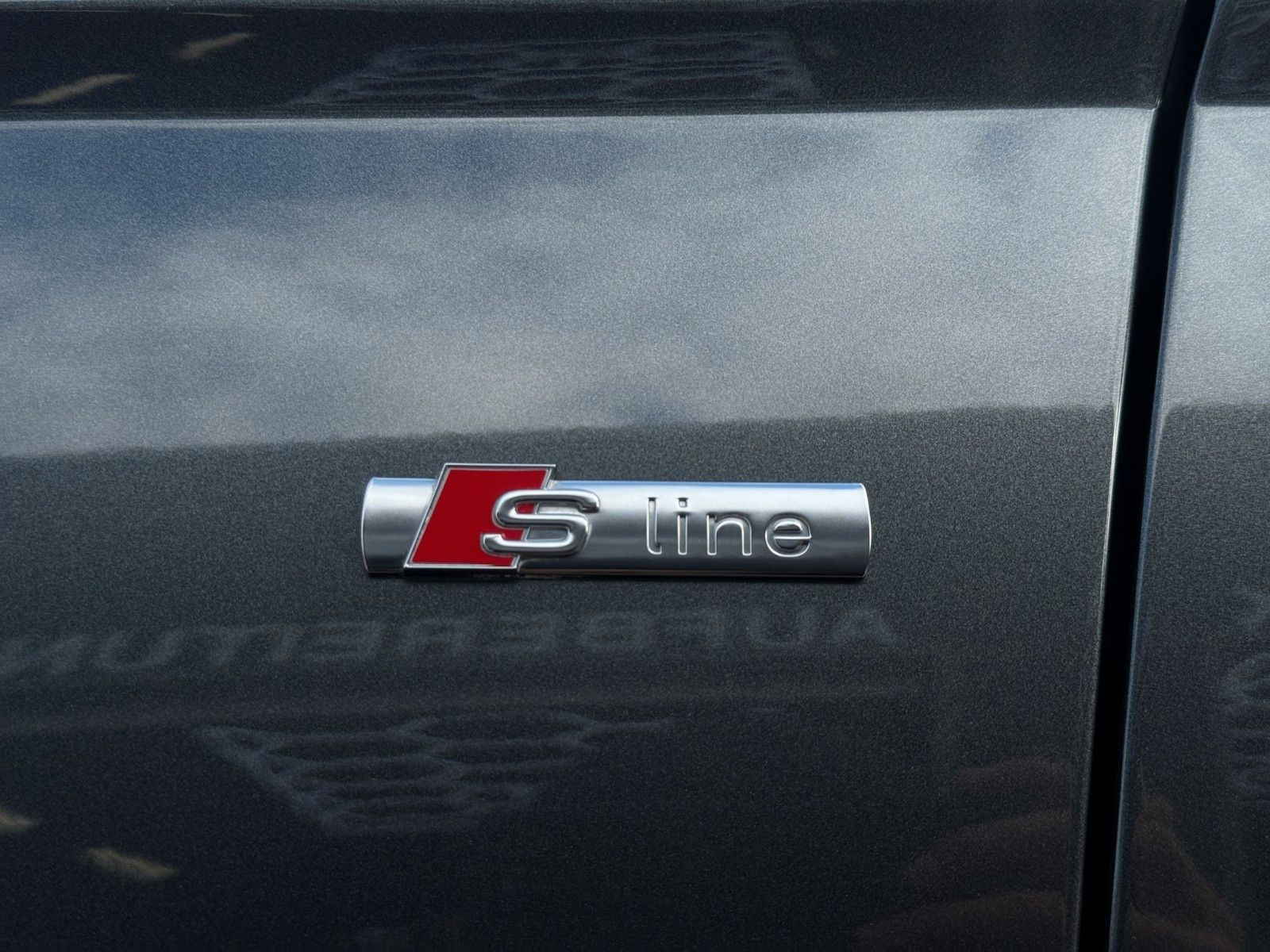 Fahrzeugabbildung Audi A6 Avant 2.0 TDI *S-line*Schalter*AHK*Tempomat*