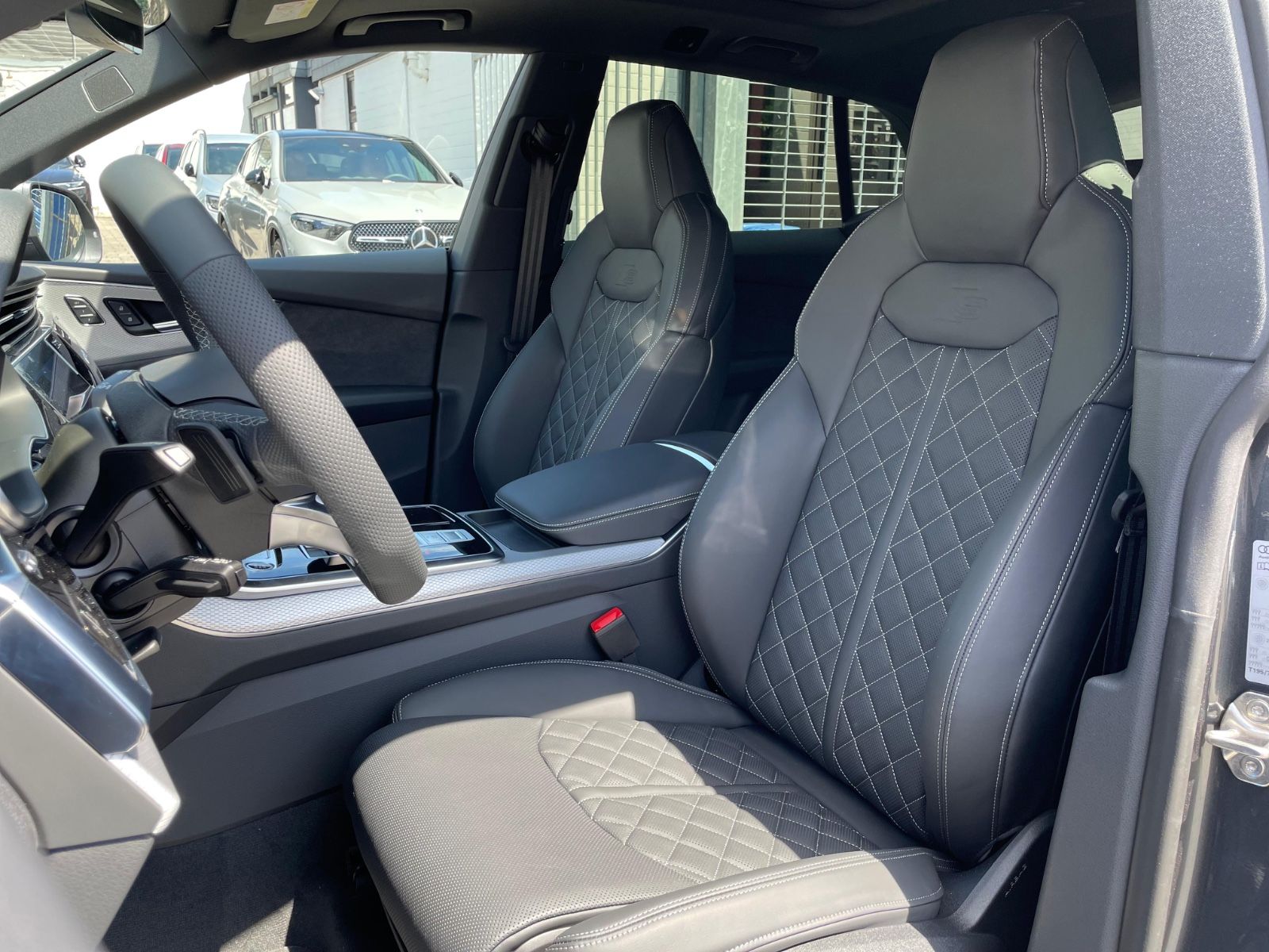 Fahrzeugabbildung Audi Q8 50 TDI Facelift |SLine|HUD|Softclose|23"|B&O|
