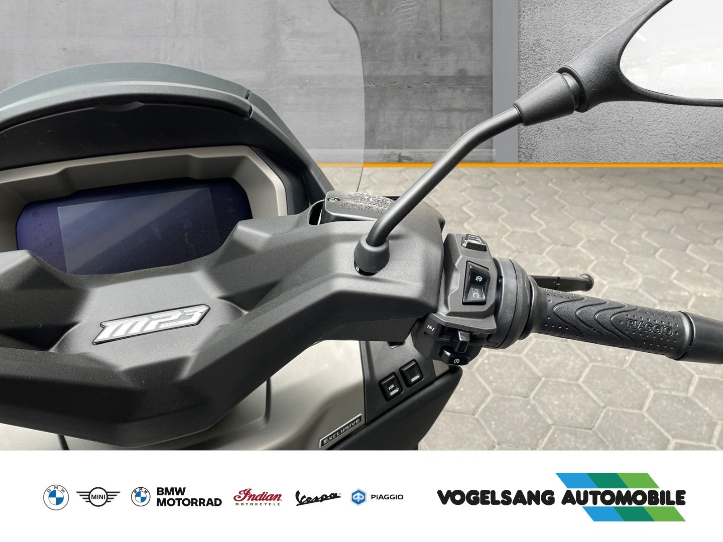 Fahrzeugabbildung Piaggio MP3 530 HPE Exclusive, Rückfahrhilfe / Kamera, T