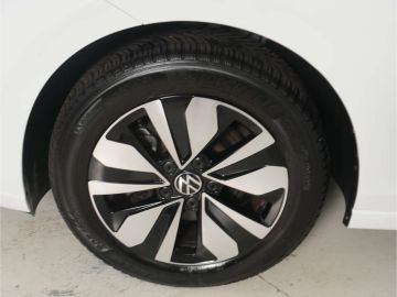 Volkswagen Golf - 9
