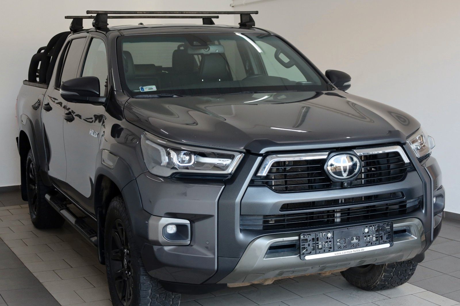 Fahrzeugabbildung Toyota Hilux Double Cab Invincible,ACC, Navi,Rollo, AHK