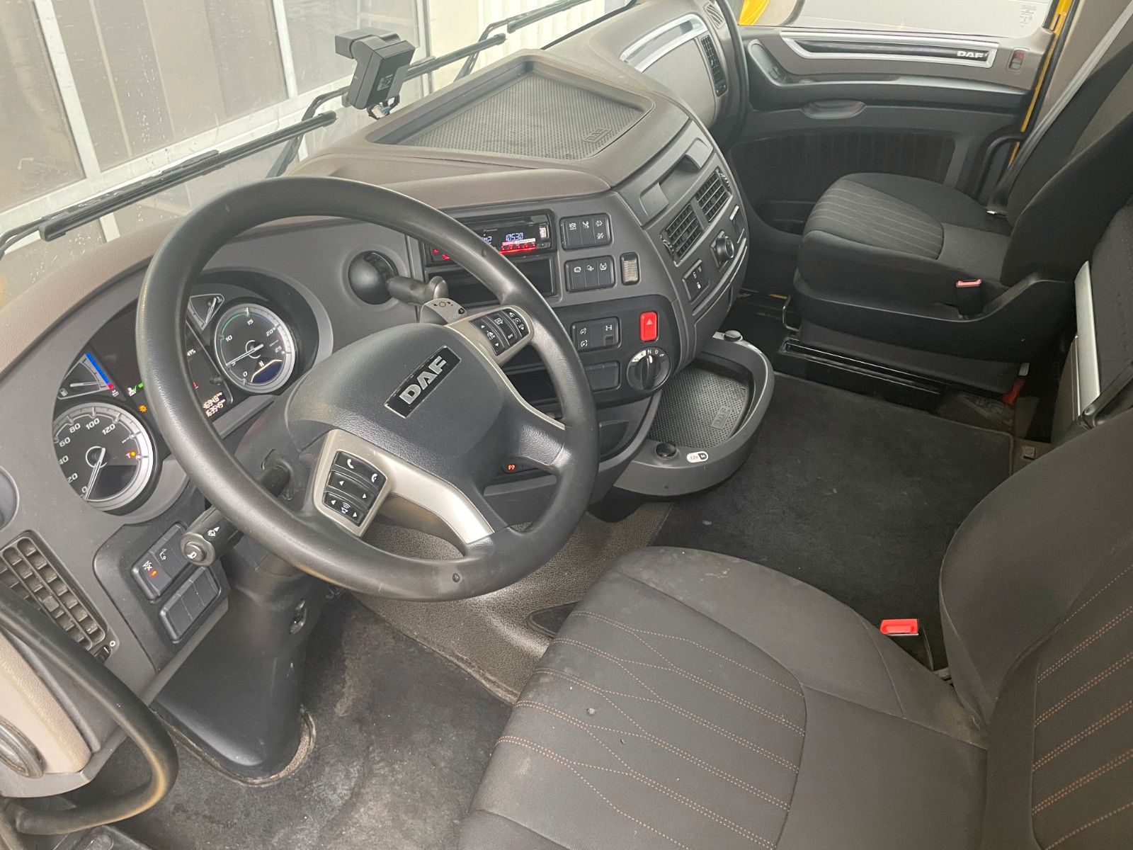 Fahrzeugabbildung DAF FT XF480 SSC
