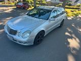 Mercedes-Benz Mercedes E220 CDI für Schrauber - : Navigationssystem, Cd Für