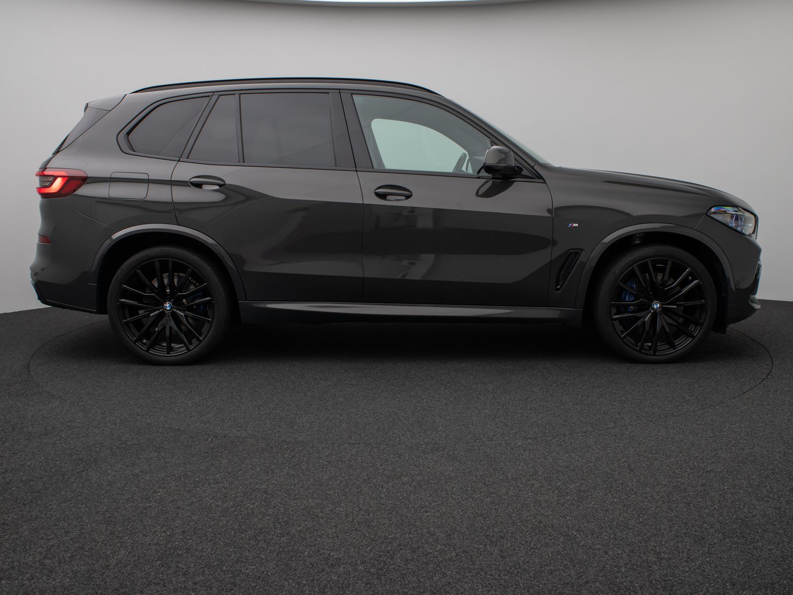 Fahrzeugabbildung BMW X5 xD40d M Sport Panorama Kamera HUD DAB HiFi