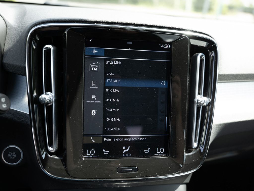 Volvo XC40 B4 Momentum Pro AWD LED W-LAN NAVI KAMERA foto 18