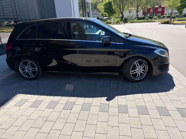 MERCEDES-BENZ B 180 AMG Line AMG Line