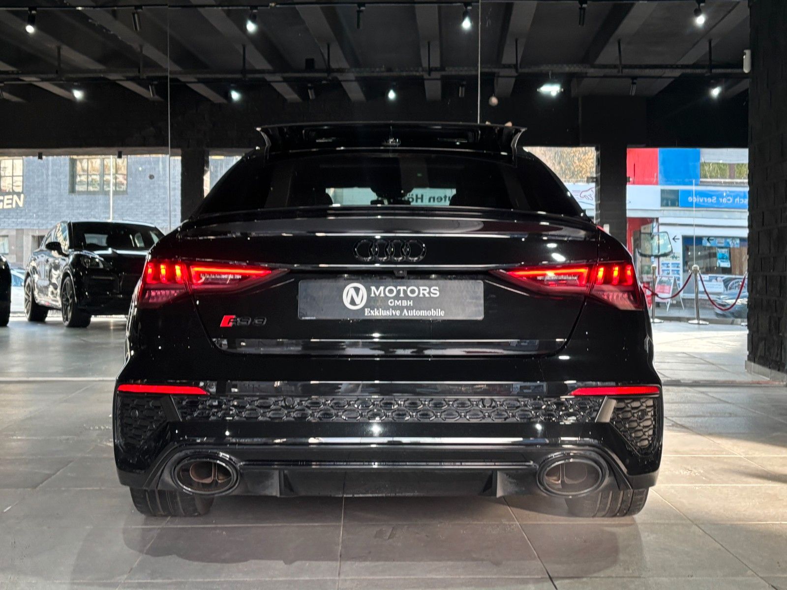 Fahrzeugabbildung Audi RS3 Lim. *Panorama*RS-Sitze*Carplay*SportAuspuff