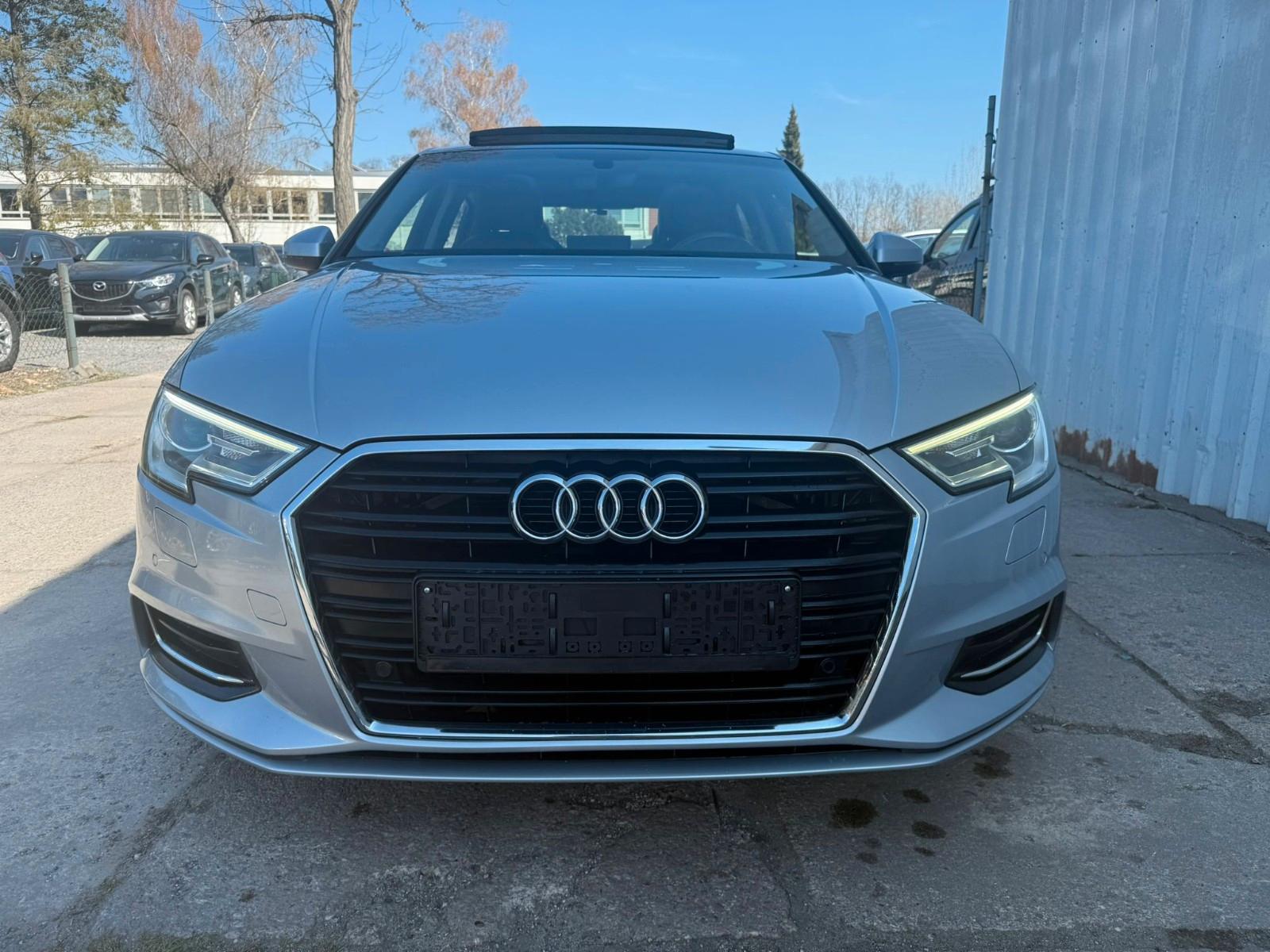 Audi A3 40 TFSI*LEDER*NAVI*CARBON*STIG*KAMERA*PANO*