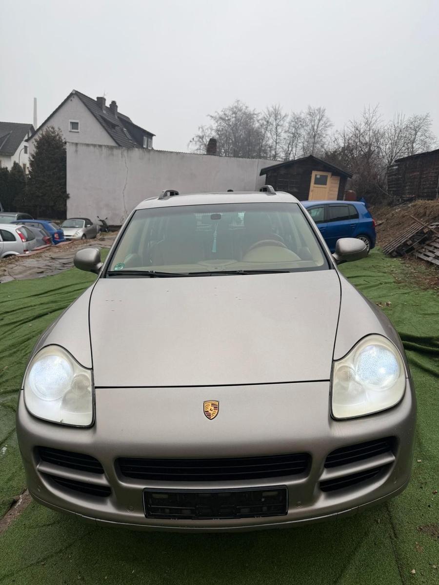 Porsche Cayenne Basis