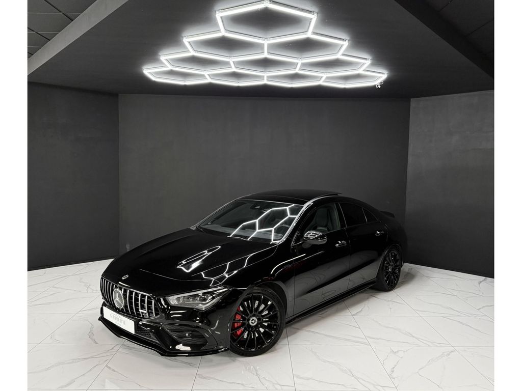 Mercedes-Benz CLA 35 AMG