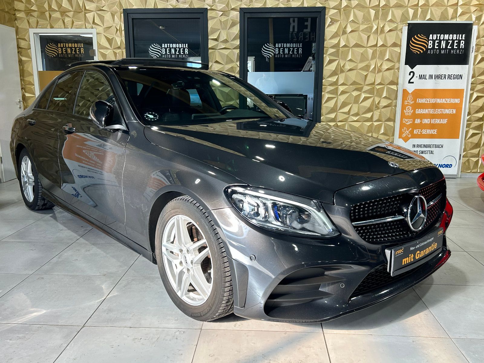 Fahrzeugabbildung Mercedes-Benz C 220 d/AMG-PAKET/PANO/ACC/360°/APPLE
