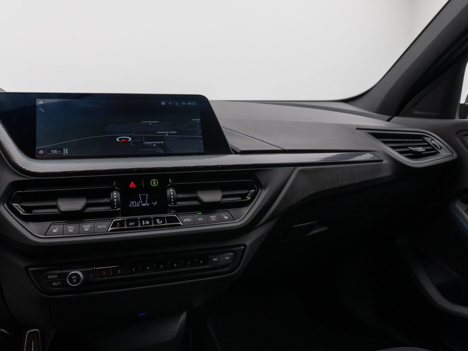 Fahrzeugabbildung BMW 120i M Sport Kamera DAB Lenkrhzg DrivAssis Alarm