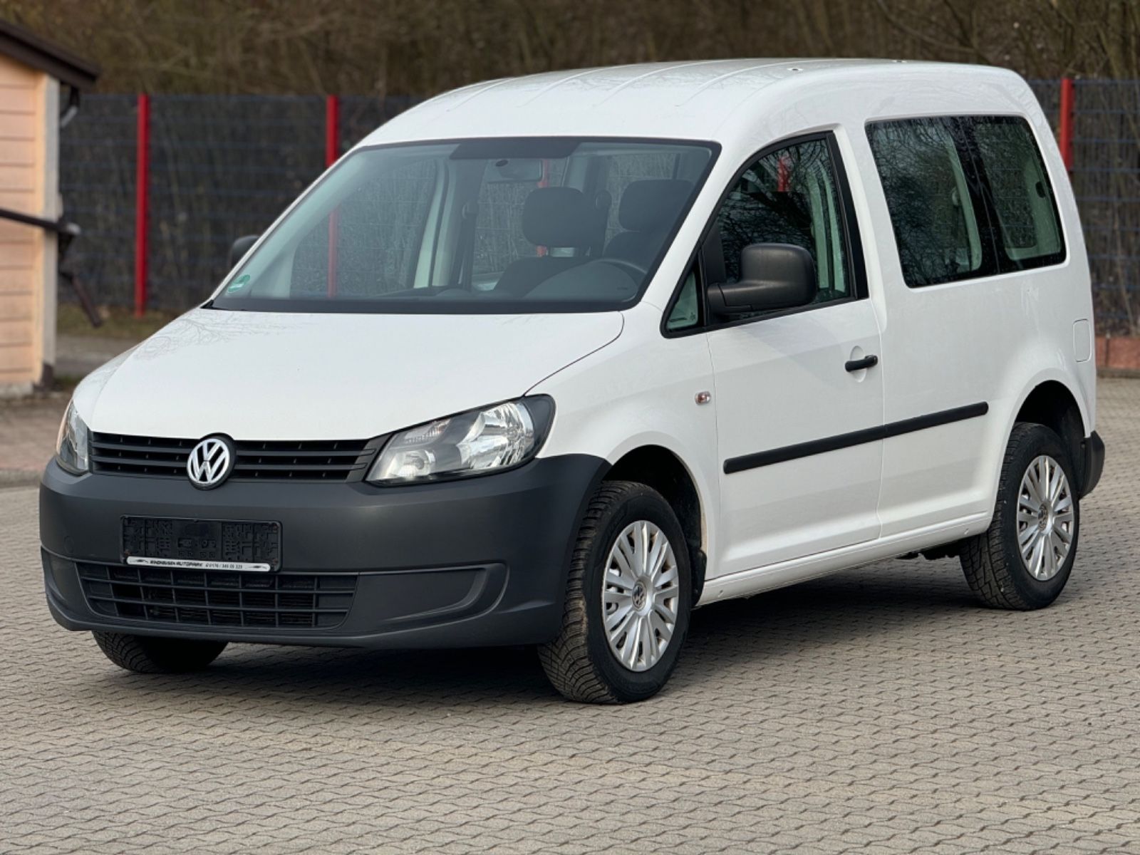 Volkswagen Caddy - 1