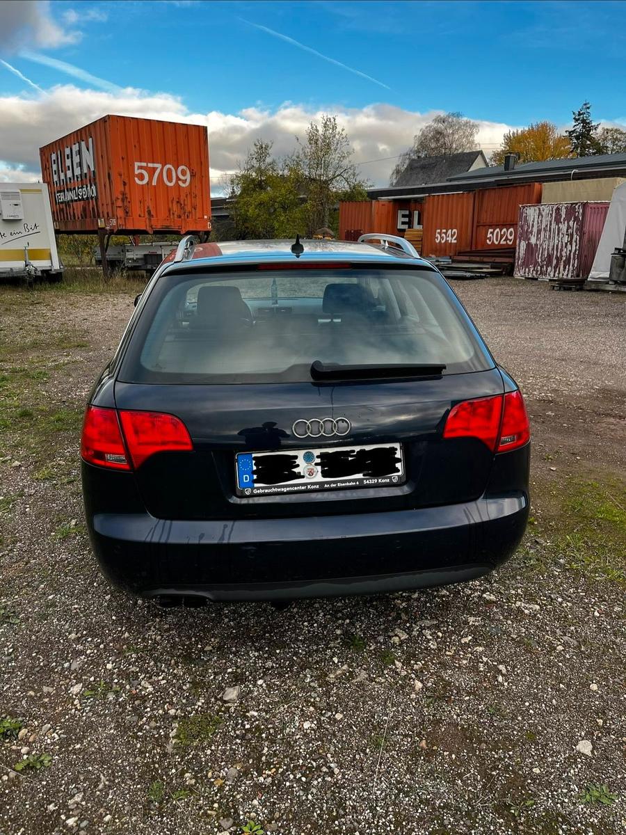Audi A4 2005 — photo 7