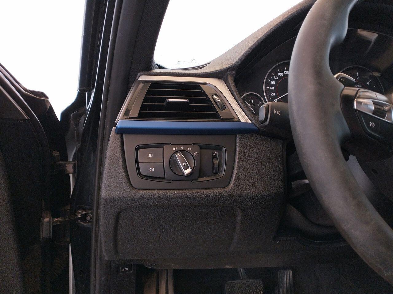 BMW 320 2014 — photo 12