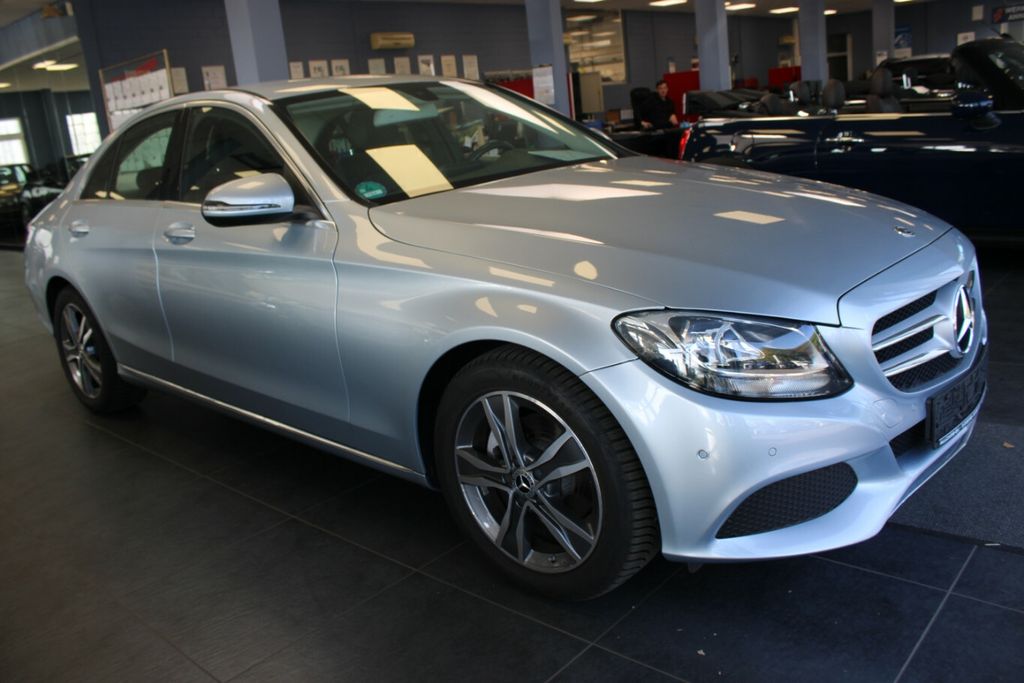 Image of Mercedes-Benz C 180
