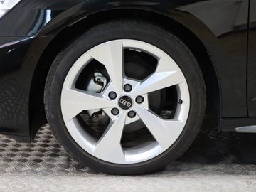 Fahrzeugverkauf 30 Audi A3 Sportback 35 TFSI S line Matrix Sonos Pano