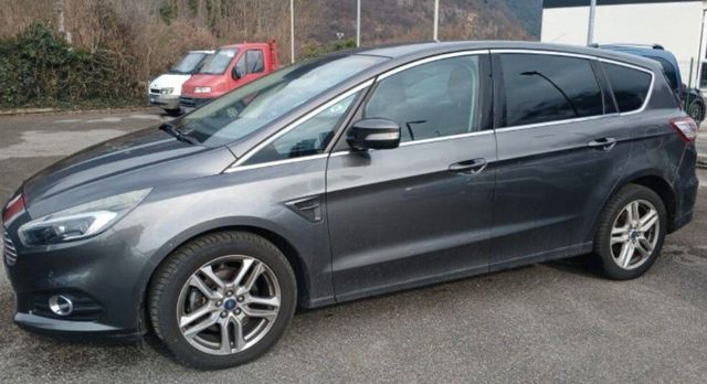 Ford S-Max 2.0 TDCi 180CV Powershift Titanium Bu