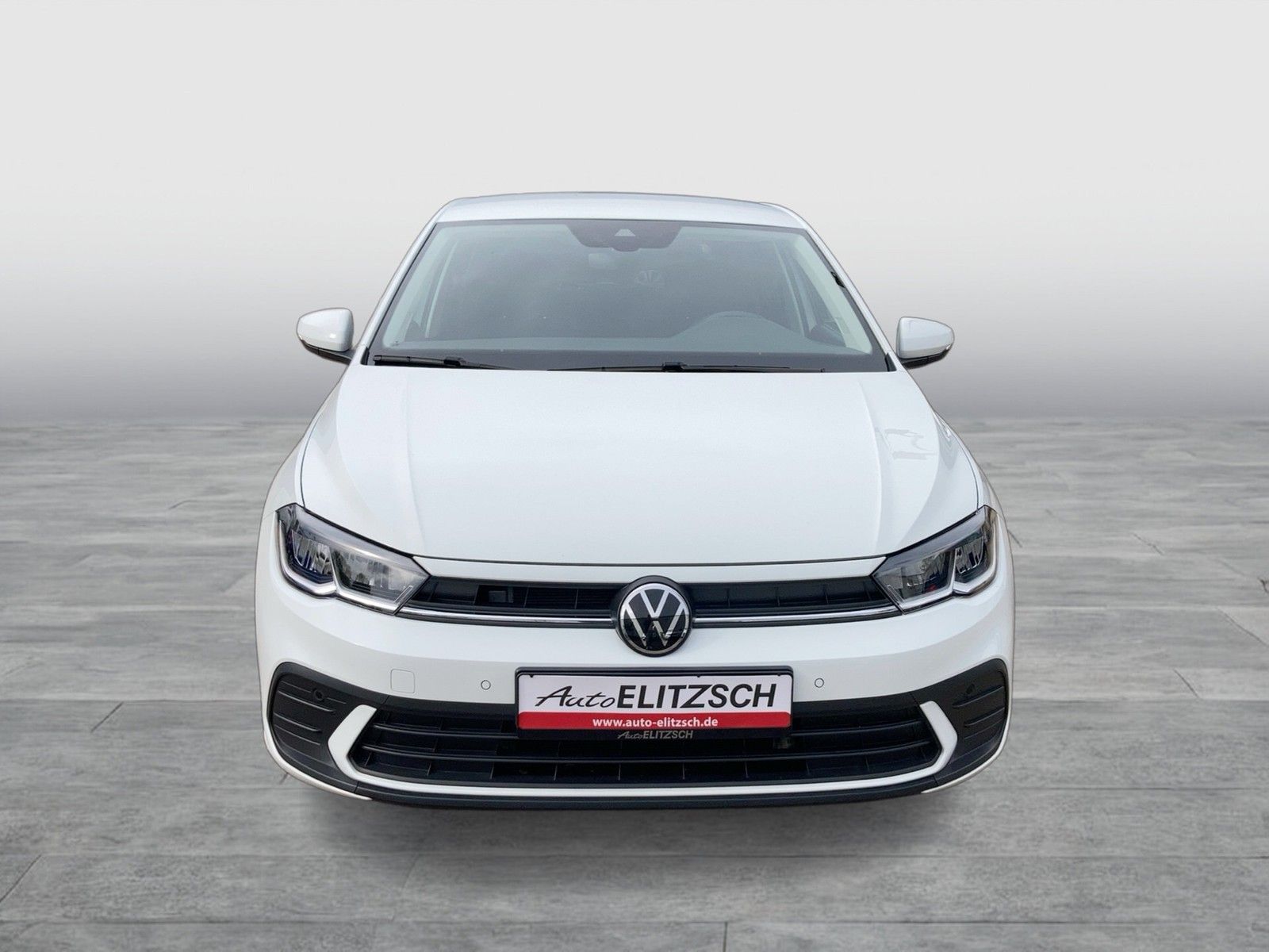 Fahrzeugabbildung Volkswagen Polo TSI Active DSG LED Navi AID ACC PDC SH