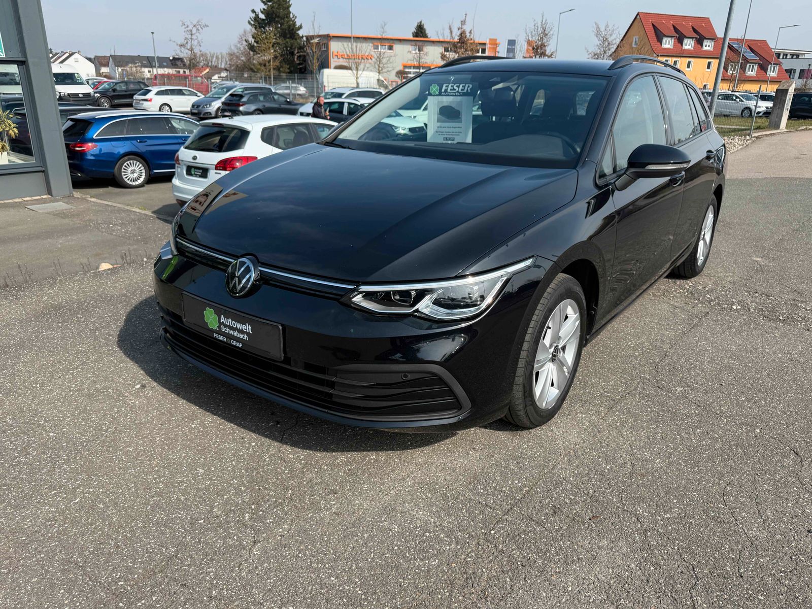 Volkswagen Golf Variant Life 2.0 TDI DSG NAVI LED AHK imagem 3