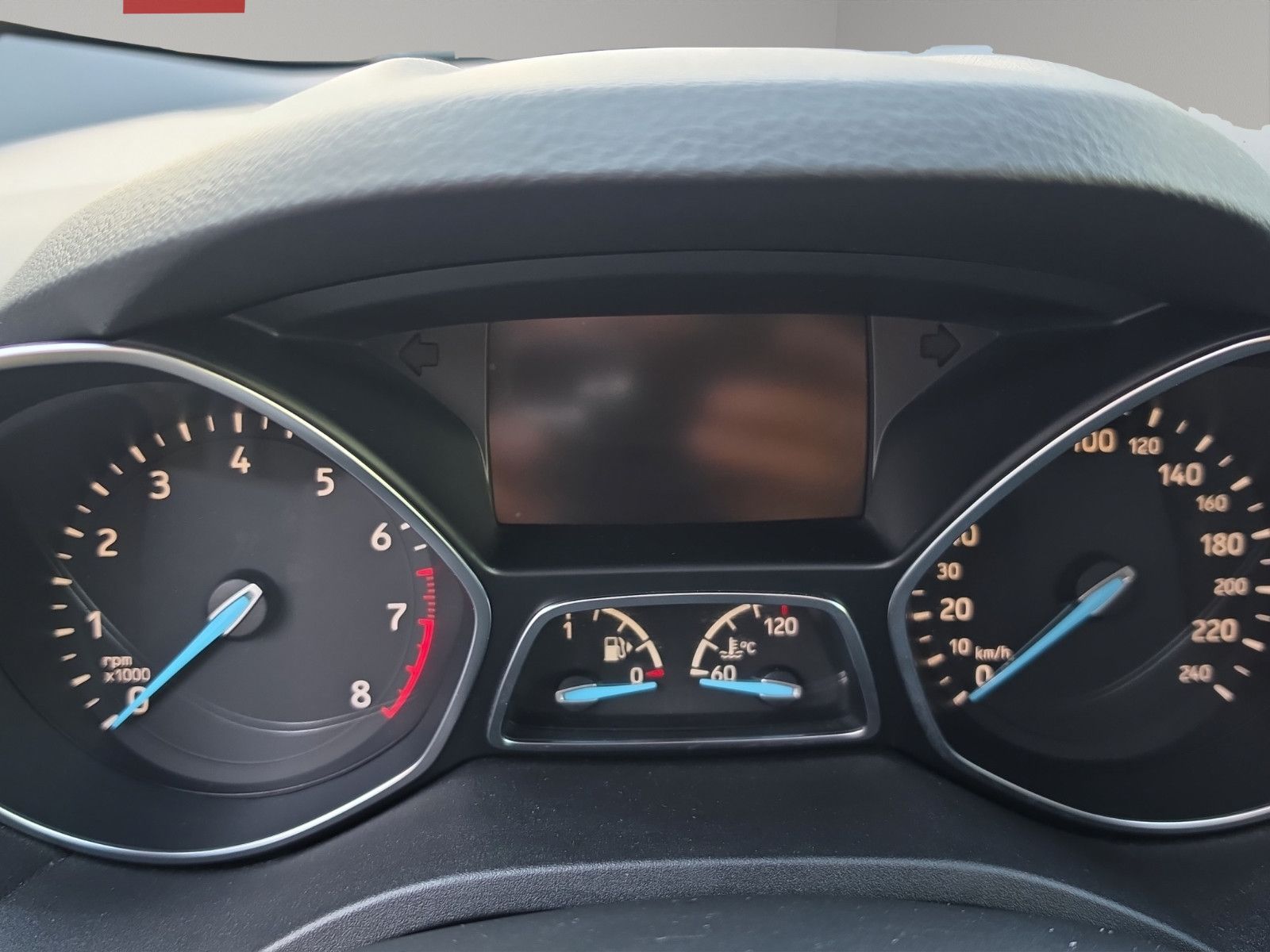 Fahrzeugabbildung Ford Kuga ST-Line Panorama-Dach Kamera Alcantara AHK