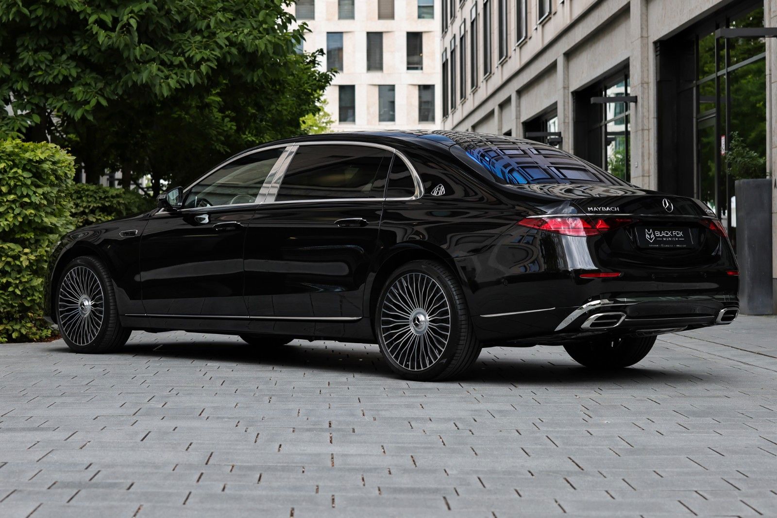 Mercedes-Benz S 580 Maybach 4Matic | 4D | TV | 2027 | 4 SEATS imagem 3