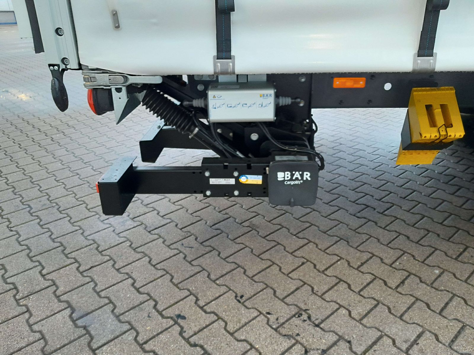 Fahrzeugabbildung DAF FA XB 290 16t Junge Curtainsider