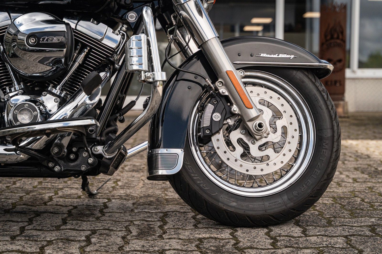 Fahrzeugabbildung Harley-Davidson FLHRC Road King Classic 103 CUI - PENZL  AUSPUFF